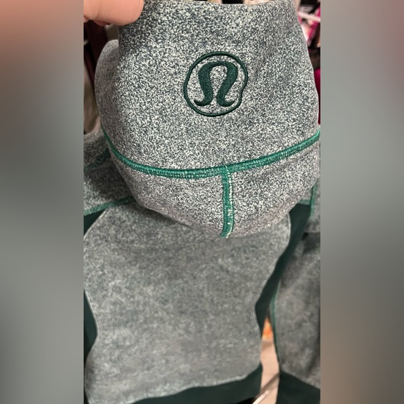 Lululemon Scuba Jacket - Picture 12 of 15